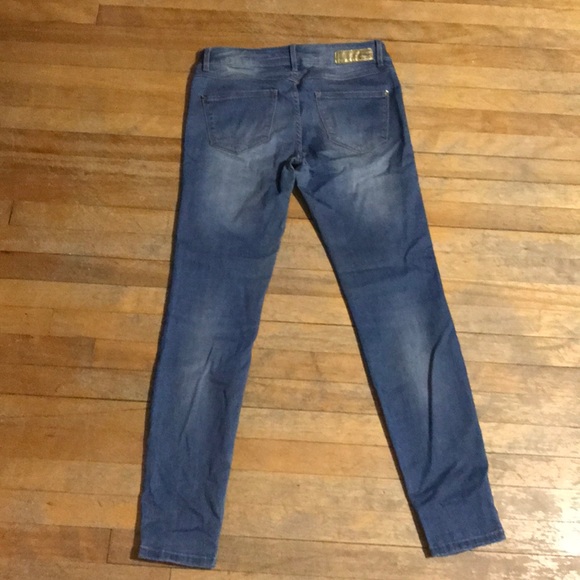 Jeans - Picture 2 of 3